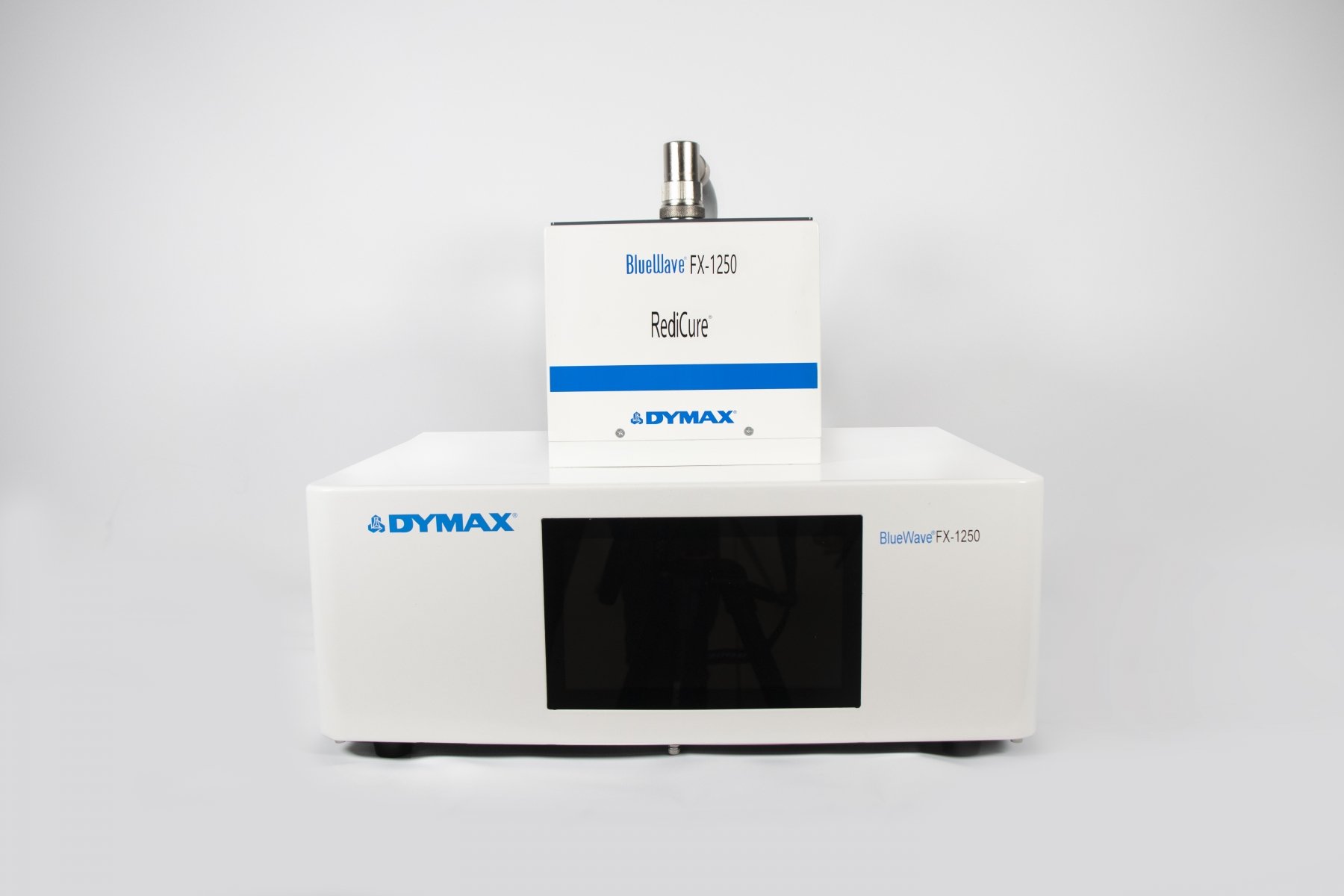 Dymax Bluewave FX-1250 LED面光源灯设备 - 堆放